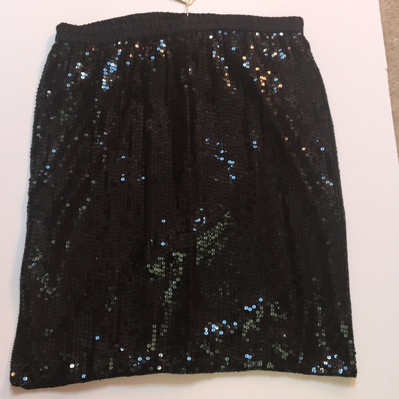 Vintage silk and sequin skirt. - Picture 4 of 5